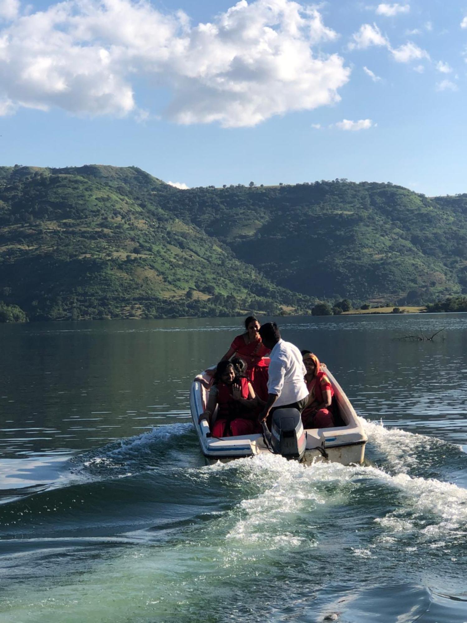 Swiss Lake Resort Lavasa Εξωτερικό φωτογραφία